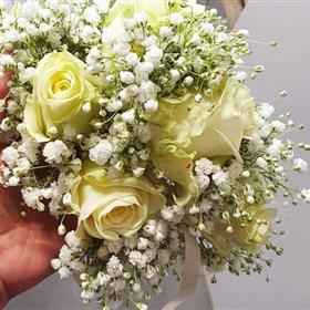 fwthumbgypso ivory rose corsage.jpg